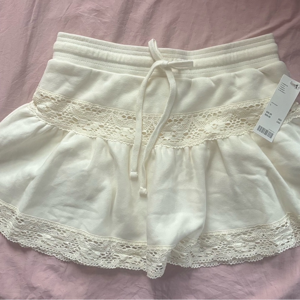 White Lace Trim Shorts Urban Outfitters NWT
